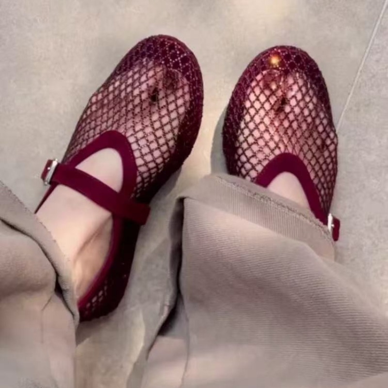Women Fashion Trend 2026 - Sandal Baotou Berhias Rhinestone Wanita 2026
