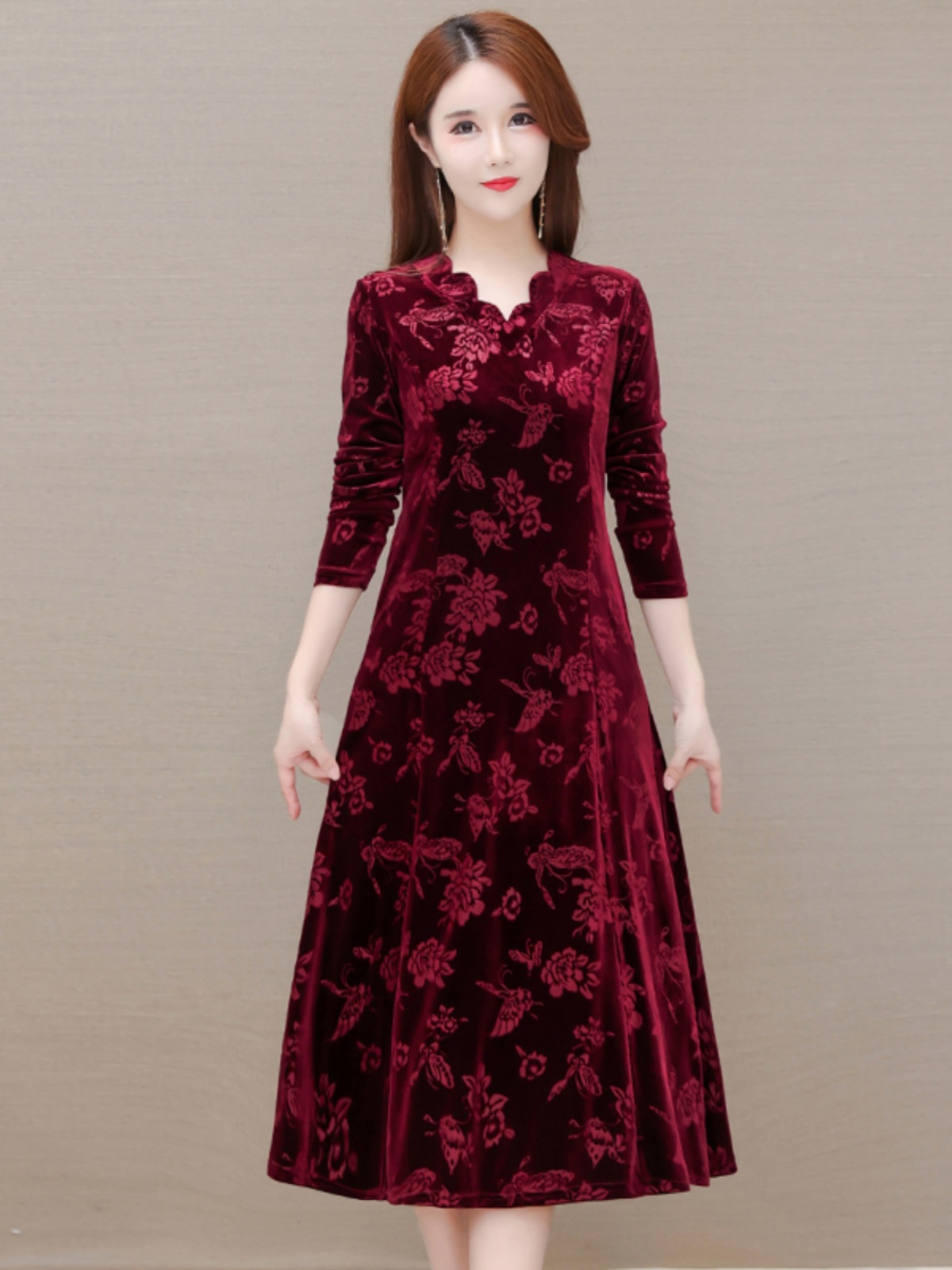 Women Fashion Over 60 - Gaun Beludru Elegan V-Neck Rok Midi